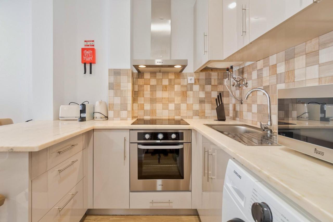 Garrett Terrace Apartment *