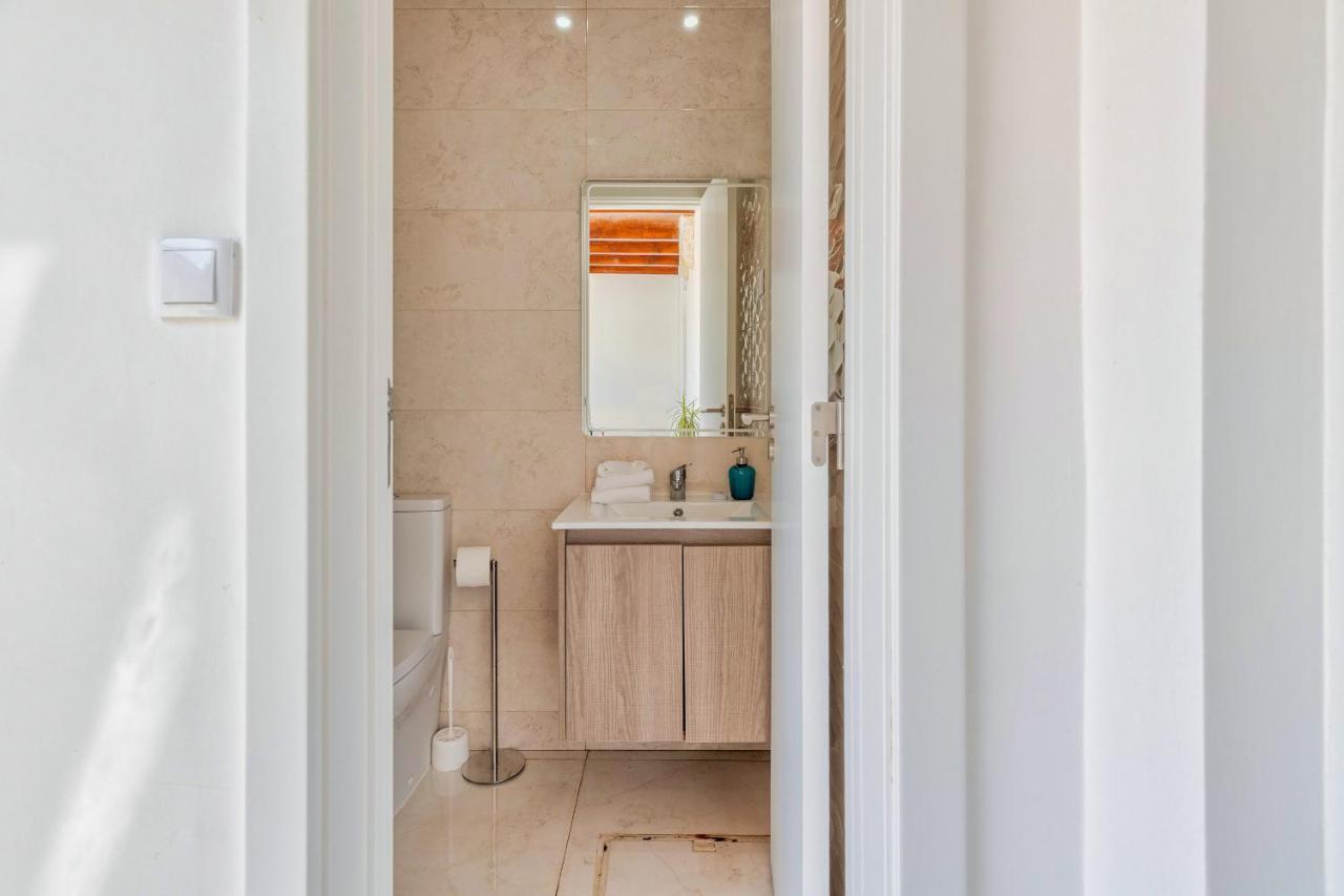 Garrett Terrace Apartment *
