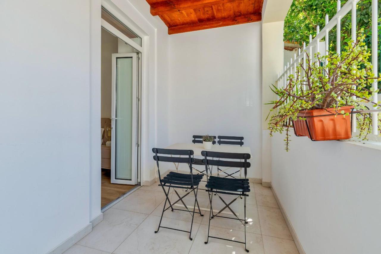 Garrett Terrace Apartment